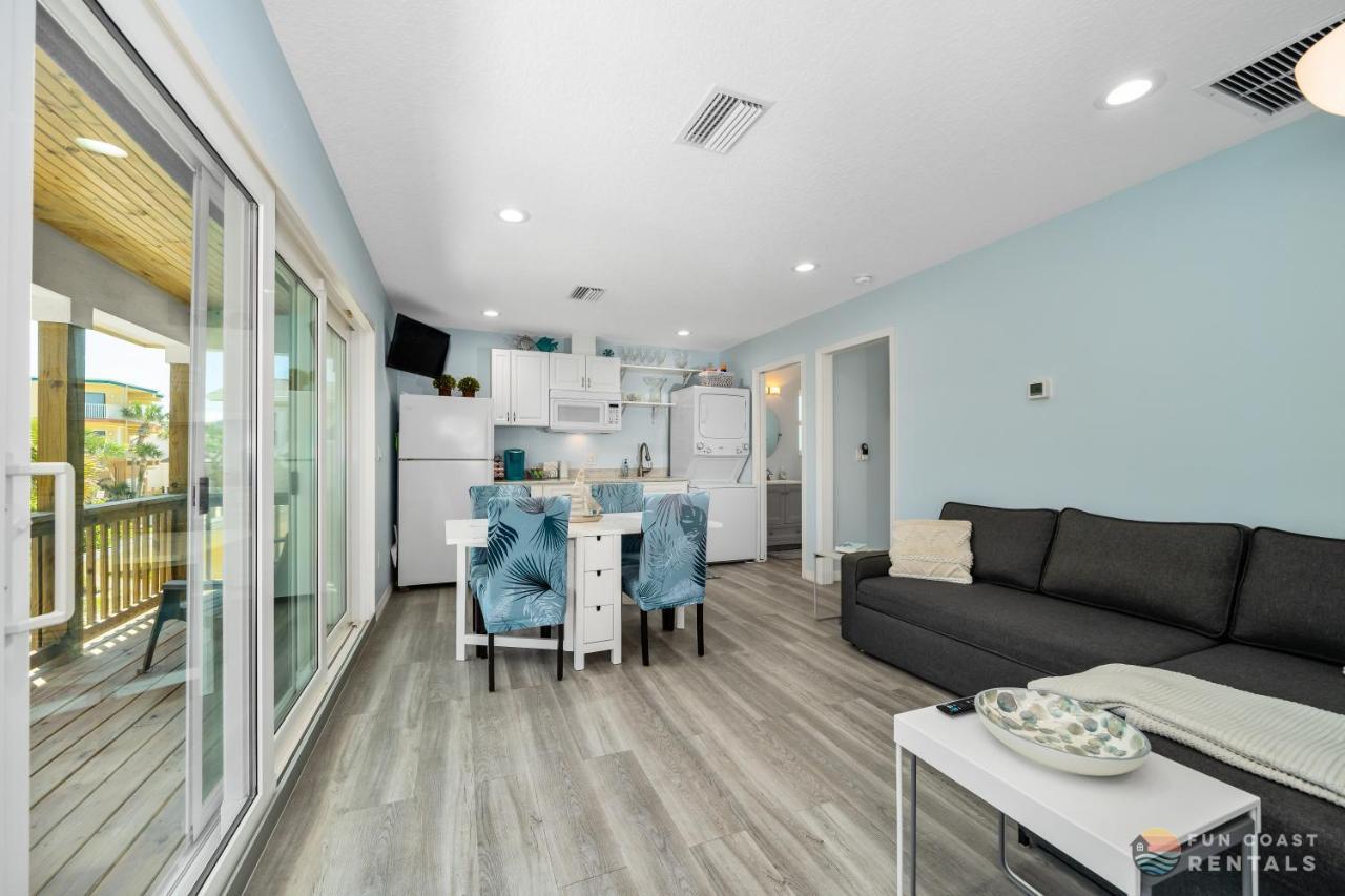 Dog Friendly Loft Steps From Beach With Gas Barbecue Grill And Upstairs Deck! New Smyrna Beach Exterior photo